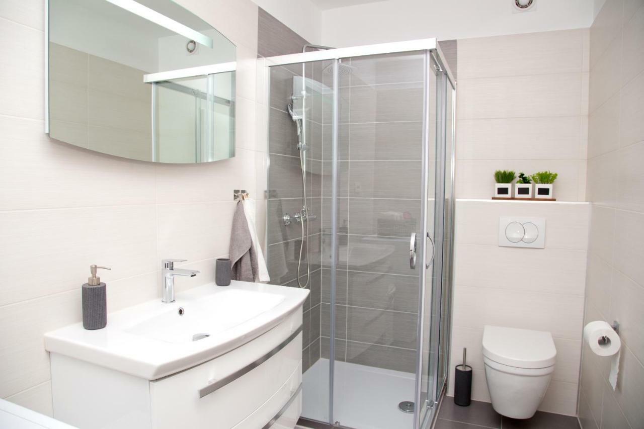 Apartman Topic Daire Kastela Dış mekan fotoğraf