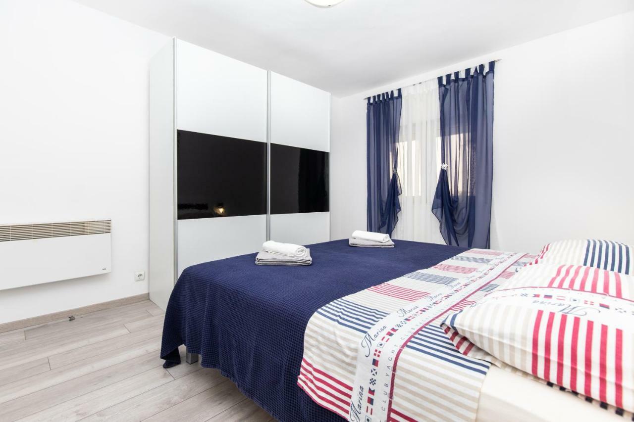 Apartman Topic Daire Kastela Dış mekan fotoğraf
