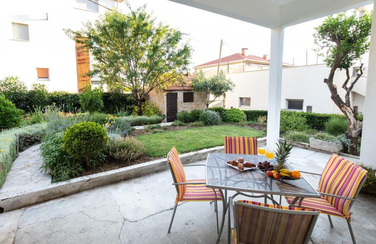 Apartman Topic Daire Kastela Dış mekan fotoğraf