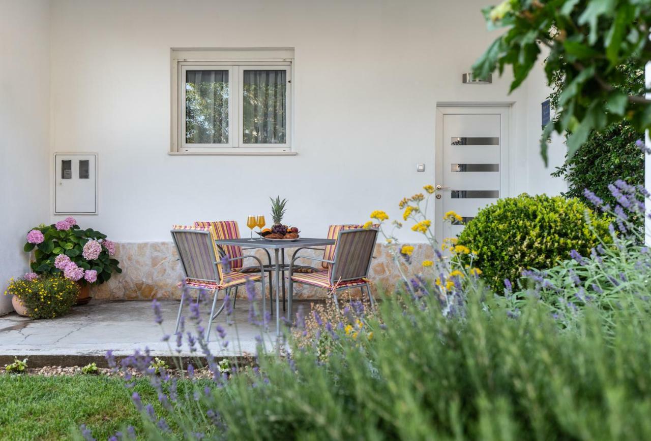 Apartman Topic Daire Kastela Dış mekan fotoğraf